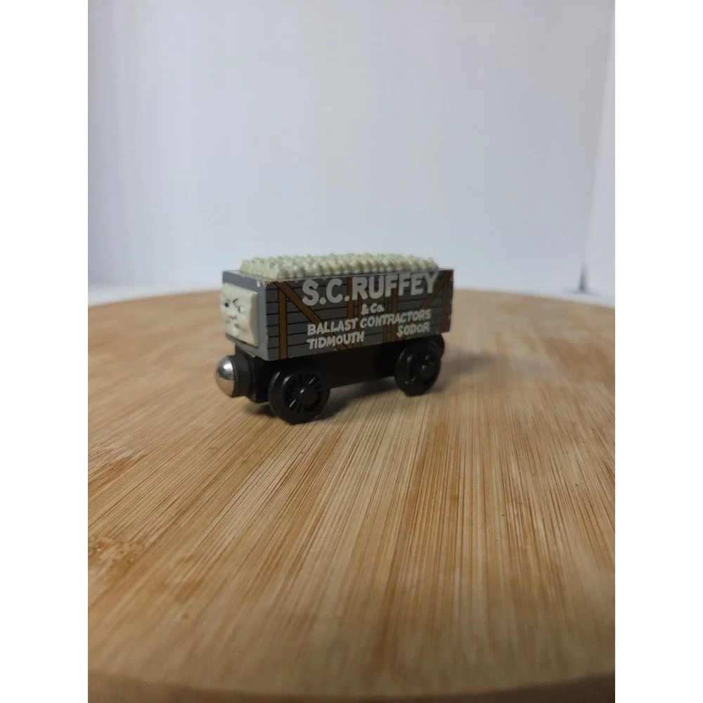 Thomas & Friends Wooden Railway Train Engine SC Ruffey Troublesome Truck 1996